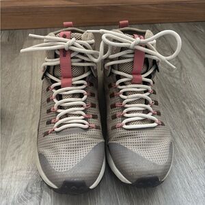 Women's High-Top Hiking Shoes - Beige and Pink